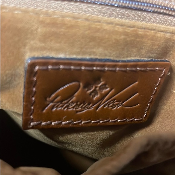 Patricia Nash- Floral Red Leather Tote Bag - Picture 11 of 15